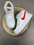 Nike Air Force Bota blanca y roja