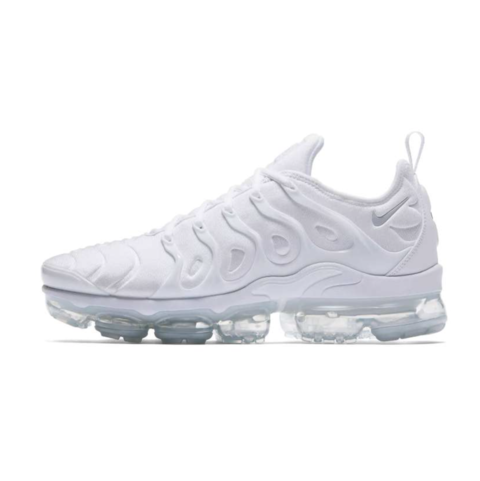 white nike vapormax plus